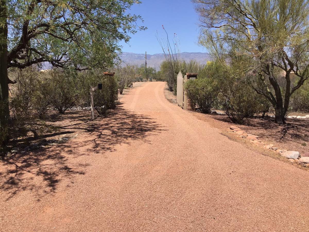 Chip seal road with mountain views in New Mexico